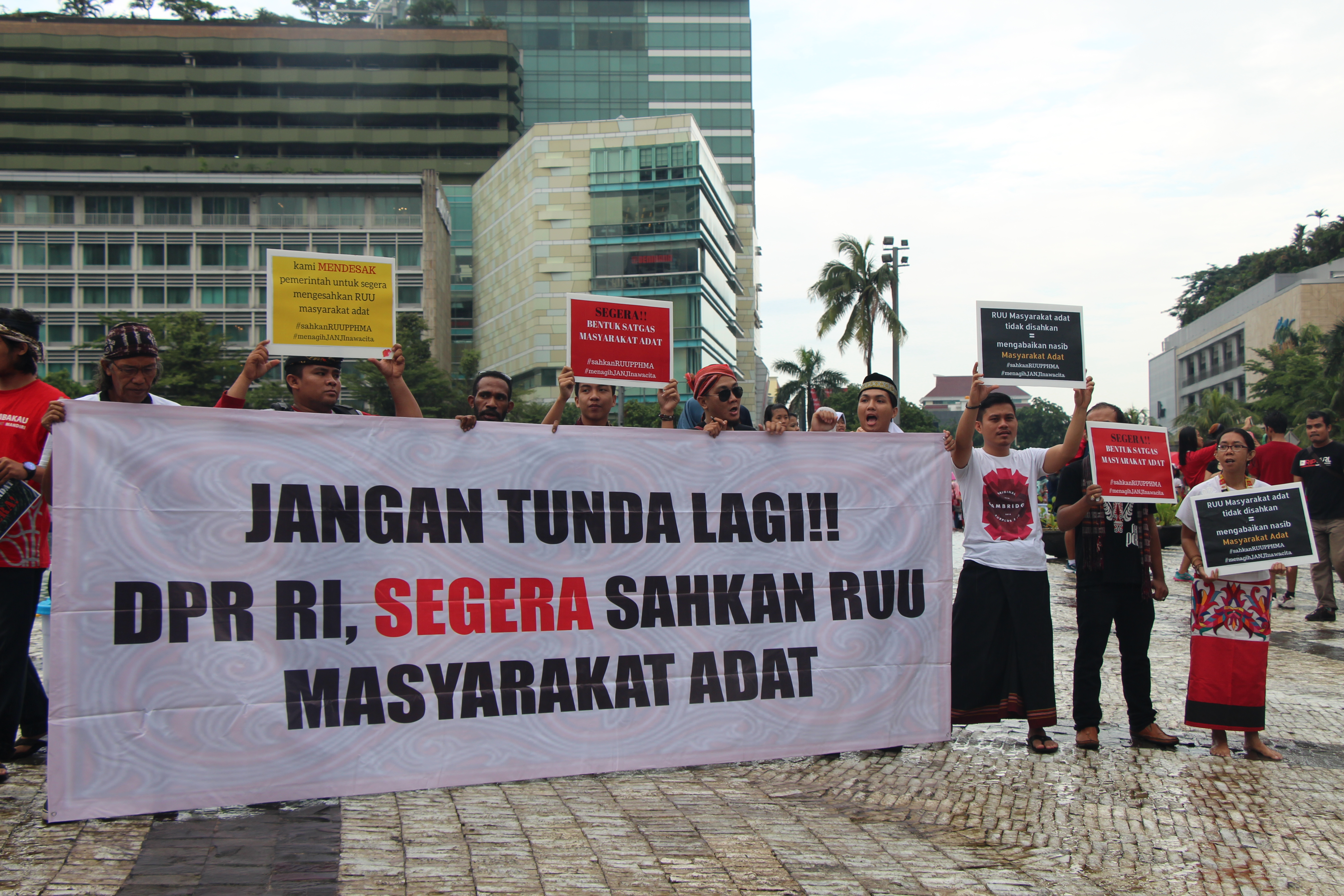 Perempuan Adat dan Cita-Cita Para Pendiri Bangsa: Masihkah Penting dan Dipentingkan?