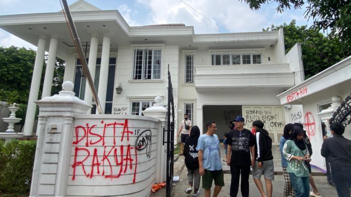 Eskalasi Pasca Aksi: Penjarahan Berbagai Rumah Pejabat Negara
