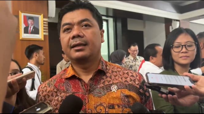 KPU PUTAR BALIK: DOKUMEN SYARAT CAPRES – CAWAPRES KINI KEMBALI TERBUKA