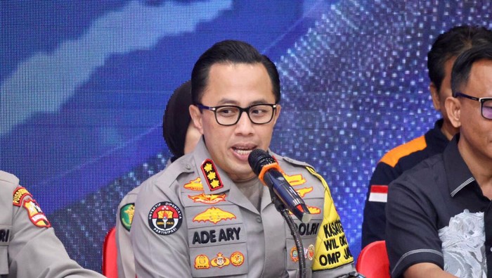 Masih Berstatus Pelajar, Polisi Pilih Tak Tahan Tersangka Kasus Grup Facebook 'Fantasi Sedarah'
