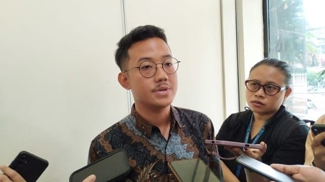Direktur Lokataru Jadi Tersangka: Polisi Sita Buku hingga Dokumen Riset