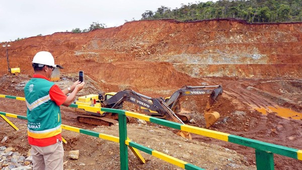 Izin Tambang Nikel Raja Ampat: Bisnis atau Jaga "Surga Terakhir di Bumi"?